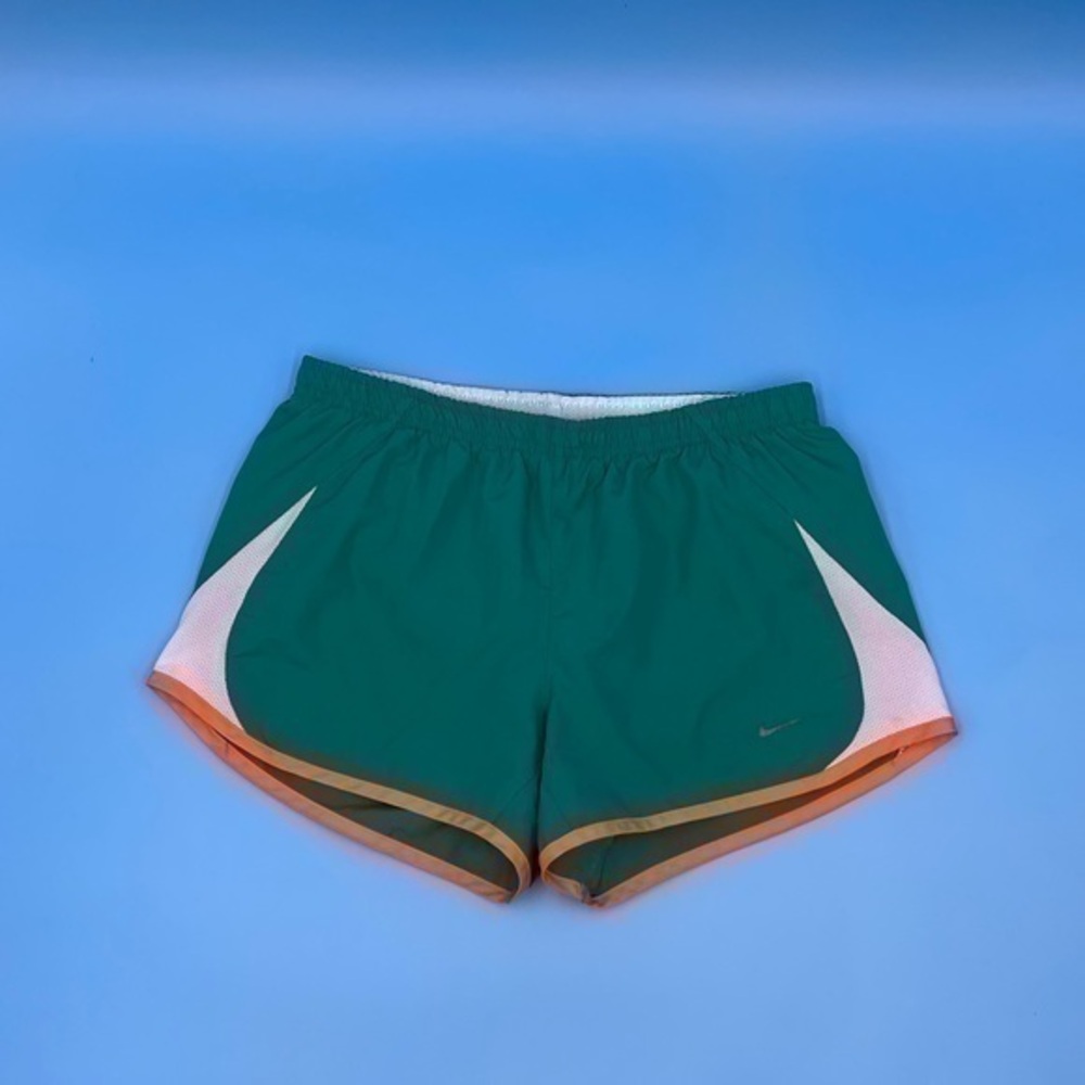 NIKE Active Shorts